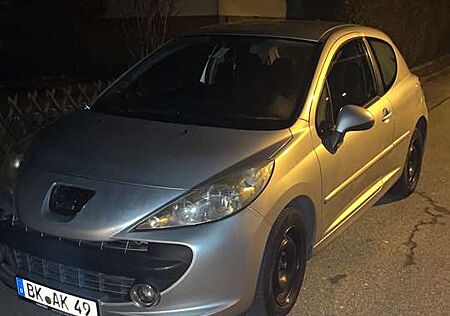 Peugeot 207 90 Sport