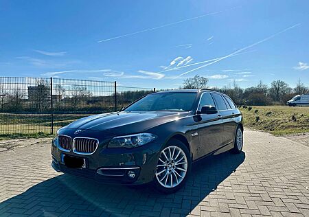 BMW 520d 520 Touring Aut. Luxury Line Leder Navi Xenon