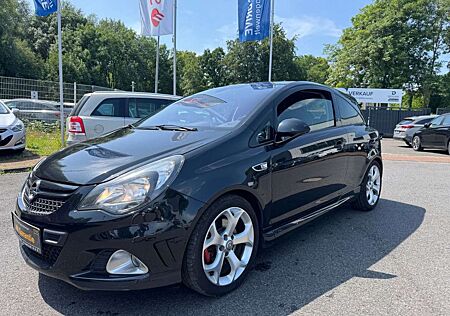 Opel Corsa 1.6 OPC/TURBO/2.HD/NAVI/KLIMAAUT/RECARO/LEDER!!!
