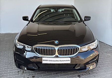 BMW 318 i Lim. Advantage Navi.LED.PDCv+h.Sport-LR.DAB