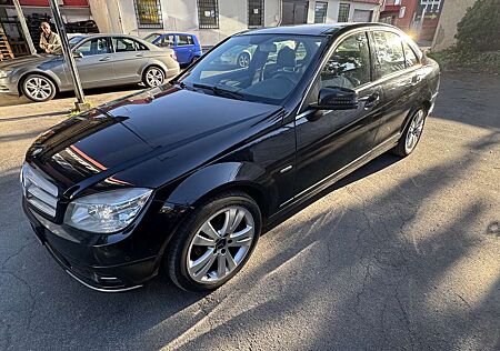 Mercedes-Benz C 220 CDI SEHR SAUBER UND GEPFLEGT !!!