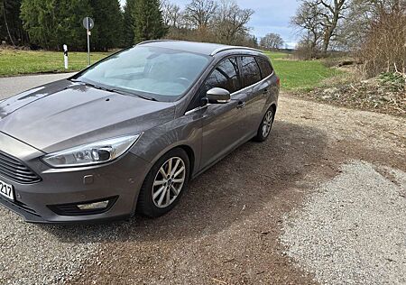 Ford Focus Turnier 1.5 TDCi DPF Start-Stopp-System Titanium