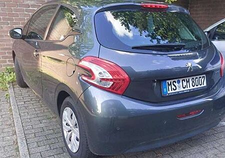 Peugeot 208 82 VTI Style