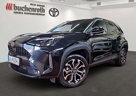 Toyota Yaris Cross Hybrid FWD Teamplayer + Winterpaket