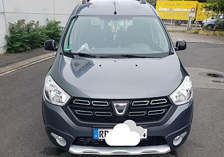 Dacia Dokker TCe 115 Stepway Celebration