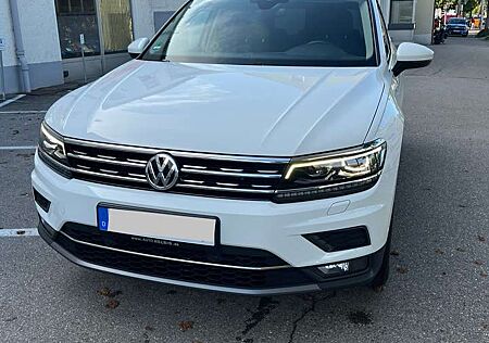 VW Tiguan Volkswagen 2.0 TDI Highline DSG 4MOTION
