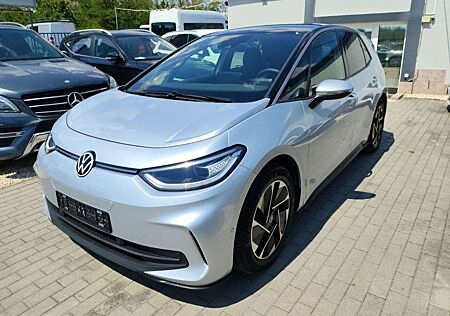 VW ID.3 Volkswagen Pro 150kW 62kWh LED Kam. PDC STZH NAVI ACC