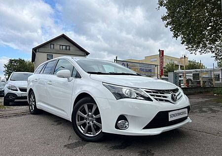 Toyota Avensis Kombi Executive Garantie Service Tüv Neu