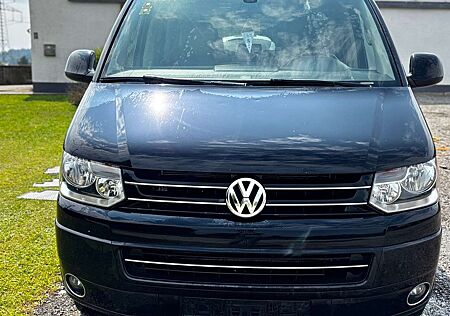 VW T5 Multivan Volkswagen Multivan DSG 4MOTION BMT Highline