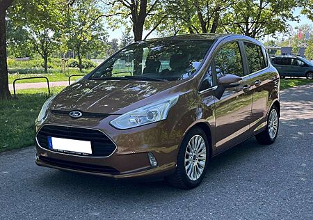 Ford B-Max 1.0 EcoBoost Titanium