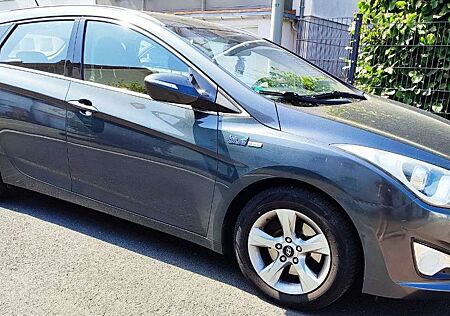 Hyundai i40 i40cw 1.7 CRDi blue Style