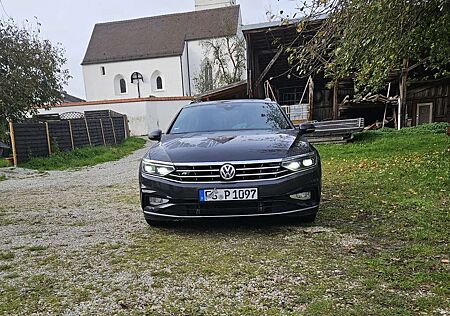 VW Passat Variant Volkswagen 2.0 TDI SCR 4Motion DSG Elegance