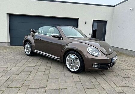 VW Beetle Volkswagen The Cabriolet 2.0 TDI DSG70s