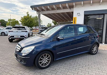 Mercedes-Benz B 150 70 kW (95 PS), Schalt. 5-Gang