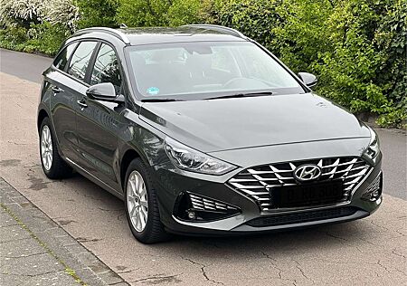 Hyundai i30 Kombi 1.5 T-GDI 48V-Hybrid Advantage