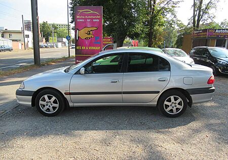 Toyota Avensis 2.0 linea sol