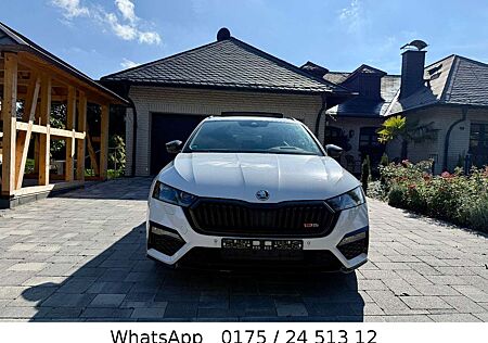 Skoda Octavia Combi RS Plus Head-up Kamera Navi