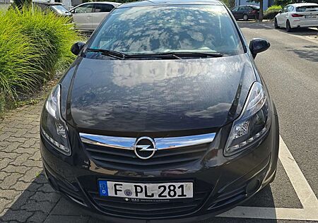Opel Corsa 3-Türer 1.4 16V Edition 111 Jahre