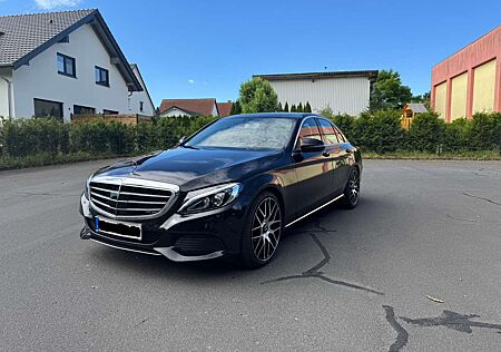 Mercedes-Benz C 400 4Matic MB100, 8-Bereift, Klima, SHZ usw.