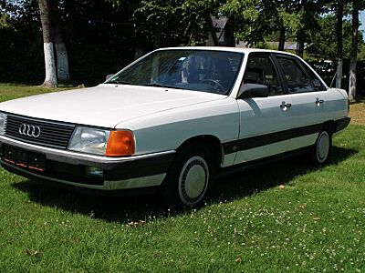 Audi 100