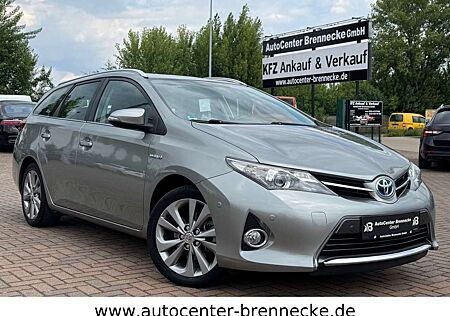 Toyota Auris Touring Sports Hybrid Life+