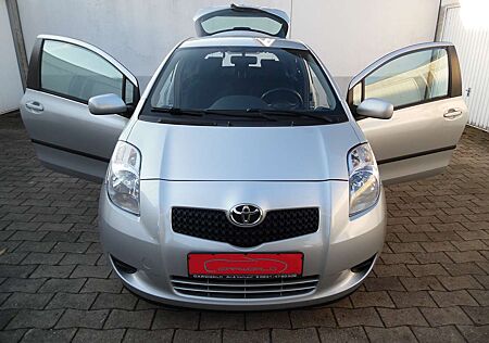 Toyota Yaris TOP Zust.* Klima * PDC * 8 f. Bereift * TÜV Neu