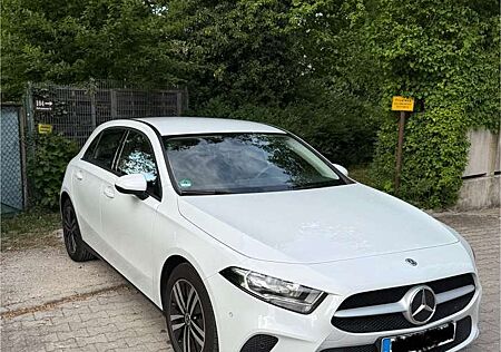 Mercedes-Benz A 180 d 7G-DCT Progressive