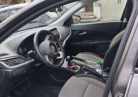 Fiat Tipo Easy