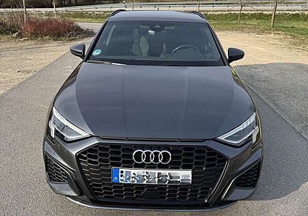 Audi A3 35 TFSI Sportback S tronic S line