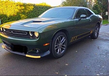Dodge Challenger Premium 4x4 Unfallfrei