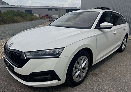 Skoda Octavia Style*KAMERA*HEAD UP*NAVI*SITZHEIZUNG*DAB*LED*TOP*