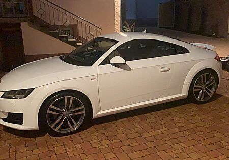 Audi TT Coupe 2.0 TFSI S-Line Virtual Cockpit 19"