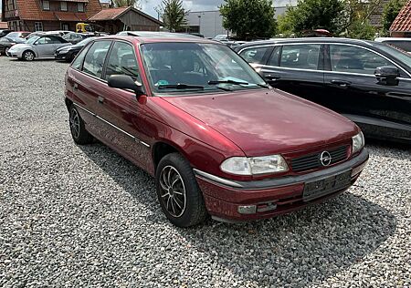 Opel Astra 1.6i Schiebedach Sitzheizung 2. Hand !