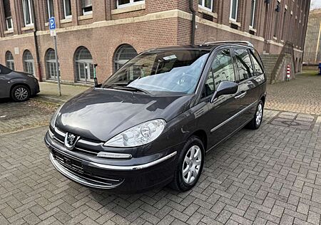 Peugeot 807 Allure/Automatik/Leder/Standheizung/Navi/Vol