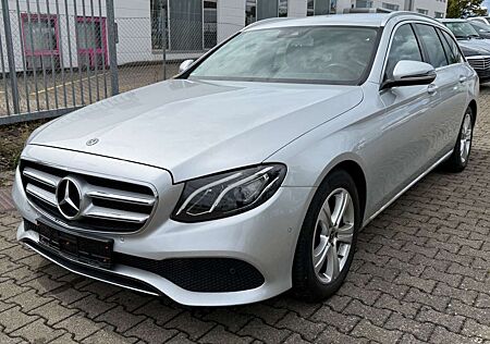 Mercedes-Benz E 220 T Kombi CDI Avangarde*NAVI-KAMERA-LED-SHZ*