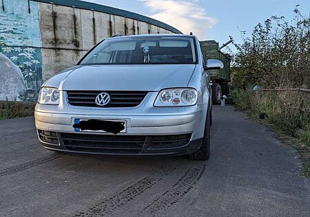 VW Touran Volkswagen Trendline