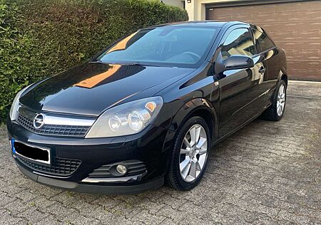 Opel Astra 1.6 16V GTC Coupe TÜV 03/27