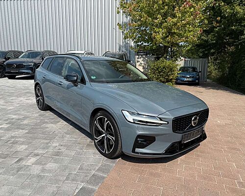 Volvo V60 ULTIMATE DARK +360+STANDHZG+AHK+19"PRIVACY