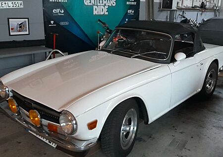 Triumph TR6