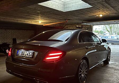 Mercedes-Benz E 200 d 9G-TRONIC Exclusive