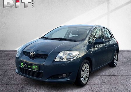 Toyota Auris 1.33 Life Klima Radio ZV Servo Isofix