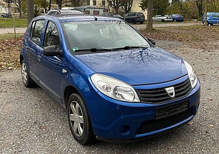 Dacia Sandero 1.2 16V Laureate