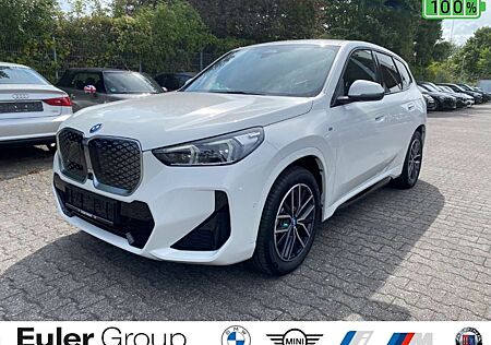 BMW iX1 xDrive30 M Sport 18'' AHK HUD LCProf Memory ad.M-F