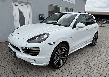 Porsche Cayenne S 4.2 TDI V8 PAN AHK CHRONO SHZ RFK BOSE