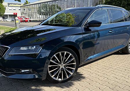 Skoda Superb Combi 2.0 TDI 4x4 DSG Style