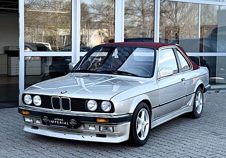 BMW 320 i Cabrio Automatik LEDER+SPORTSITZ+SPORTABGAS