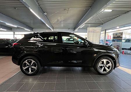 Nissan Qashqai 1.3 Connecta LED+KEYLESS+360°+ACC+VC.