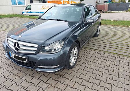 Mercedes-Benz C 220 CDI DPF (BlueEFFICIENCY) Avantgarde