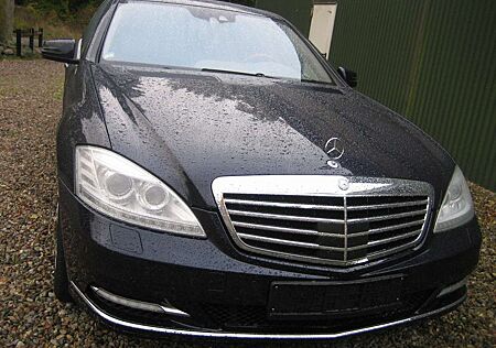 Mercedes-Benz S 500 L 4Matic BlueEFFICIENCY 7G-TRONIC