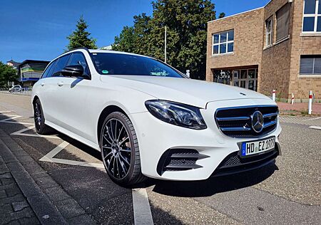 Mercedes-Benz E 200 d T 9G-TRONIC AMG Line
